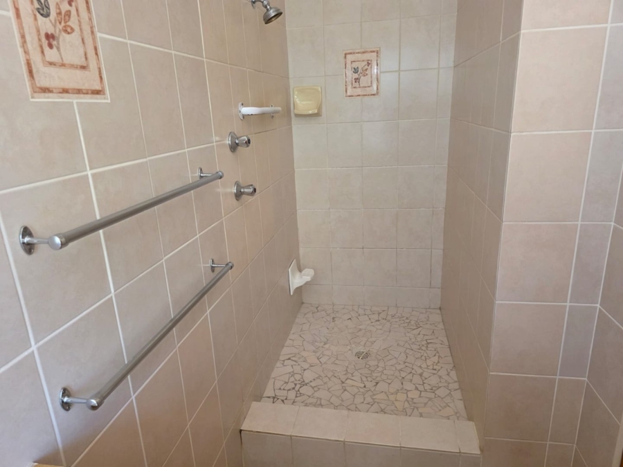  Bedroom Property for Sale in West Bank Western Cape
